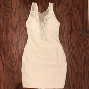 White bodycon dress